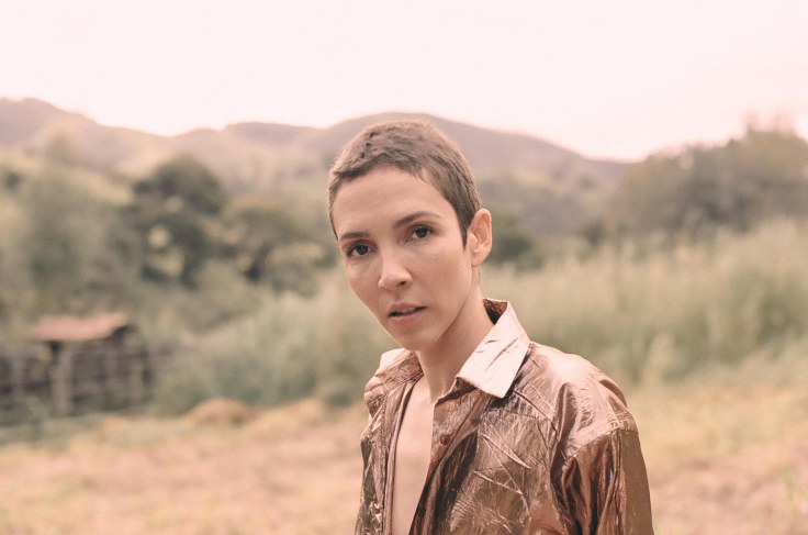 emaltaLIVIANERYporCarolineBittencourt09