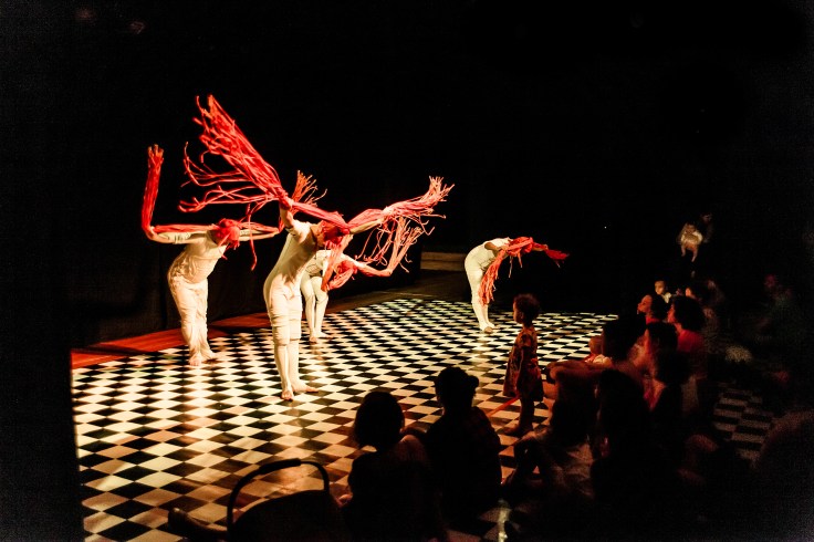 TOIN: DANÇA PARA BEBÊS